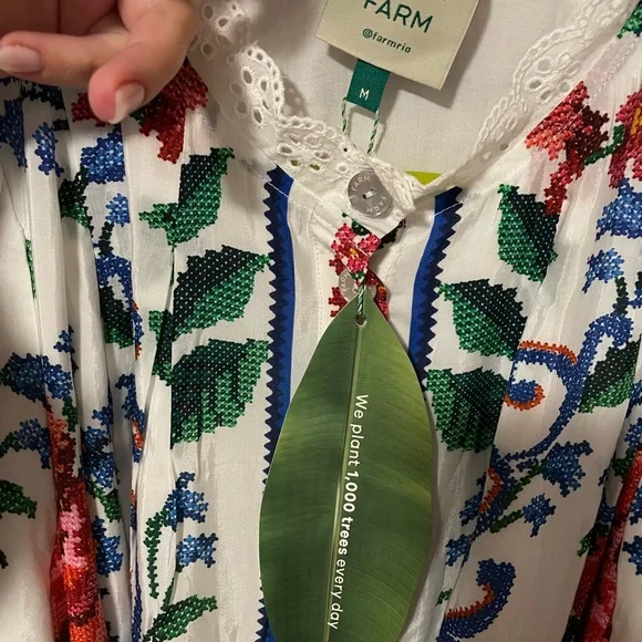 FARM Rio Off White Flower Tapestry Mini Dress - NWT - Picture 7 of 8